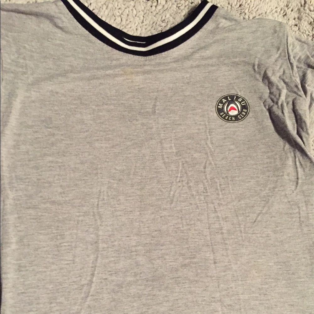 Crop-top form fitting in small